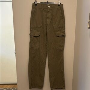 Women’s Zara Olive Cargo Pants Size 2